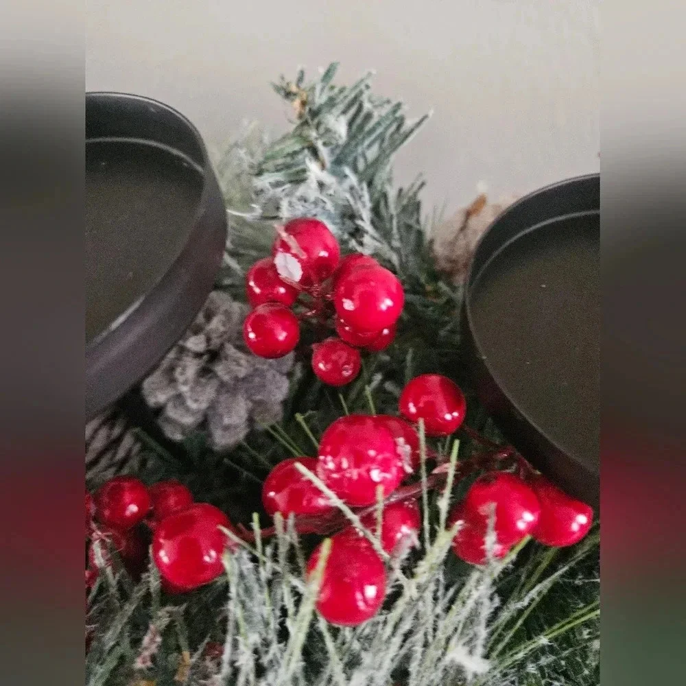 Christmas sleigh‎ frosted pine and red berries candle holder